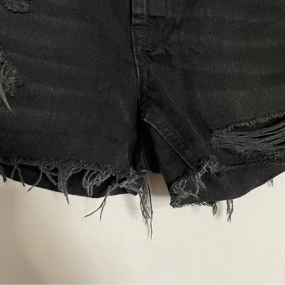 Top Moto Ashley Distressed Black Denim Frayed Edge Shorts - Picture 8 of 13